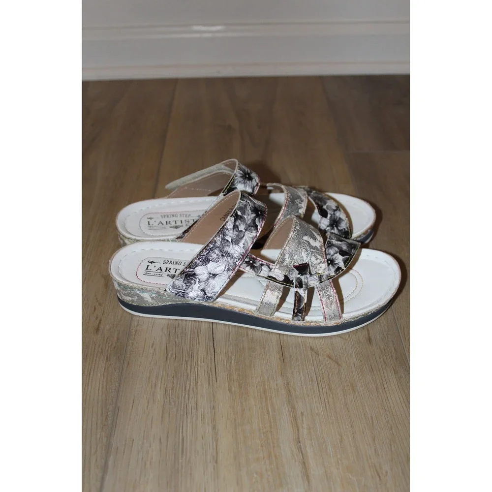 L'Artiste Spring‎ Step Caiman Floral Leather Wedge Slide Sandals Silver White 38